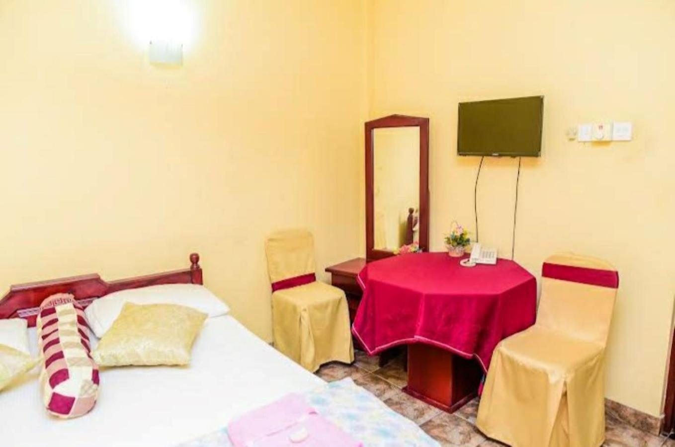 Kandy Paradise Hotel & Spa Gelioya Exterior photo